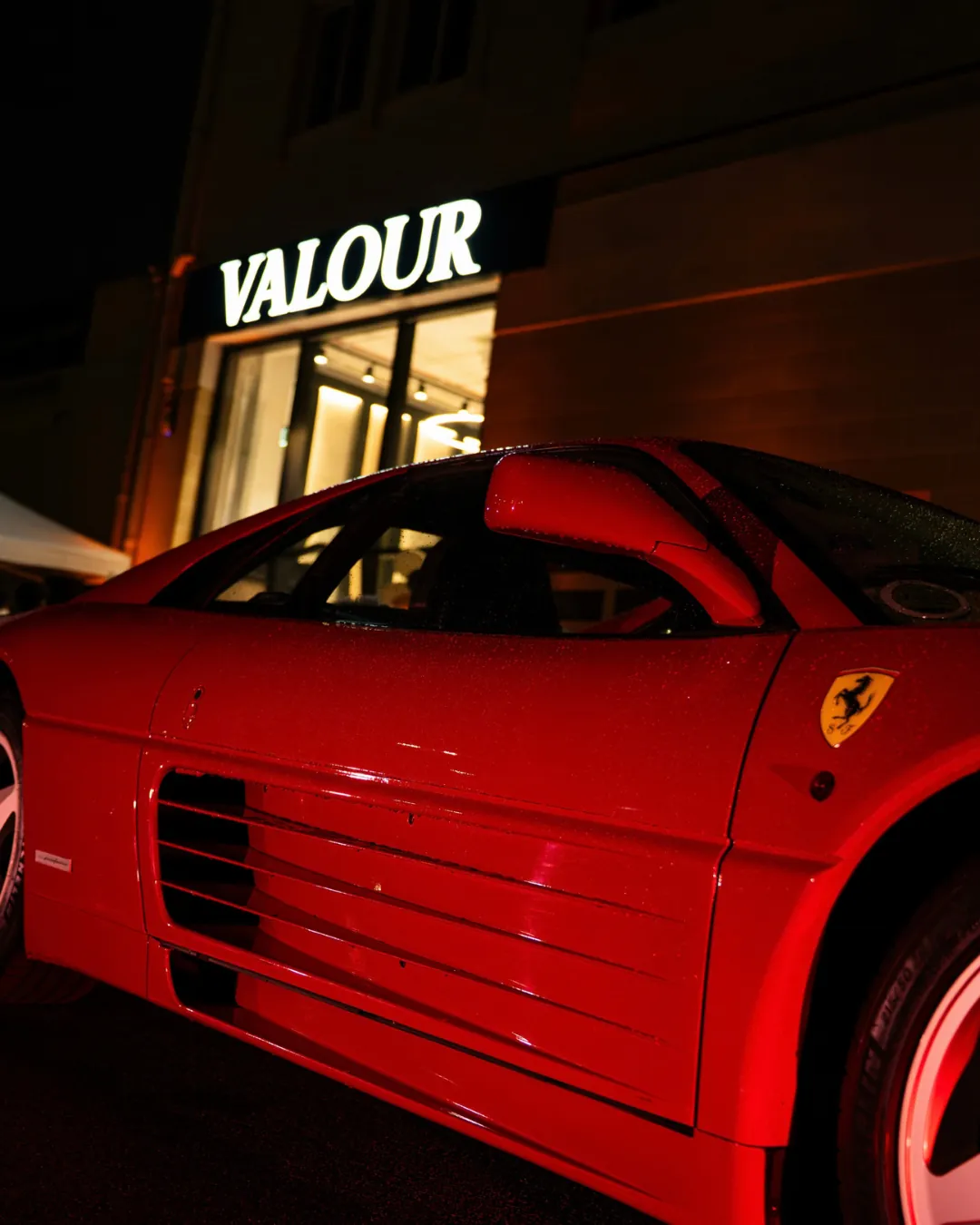 Valour showroom ad